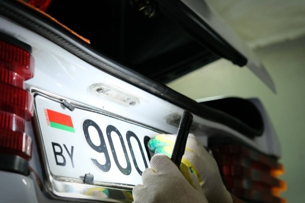 По прозвищу Baby-Benz. Показываем идеально сохранившийся Mercedes W201 По прозвищу Baby-Benz. Показываем идеально сохранившийся Mercedes W201