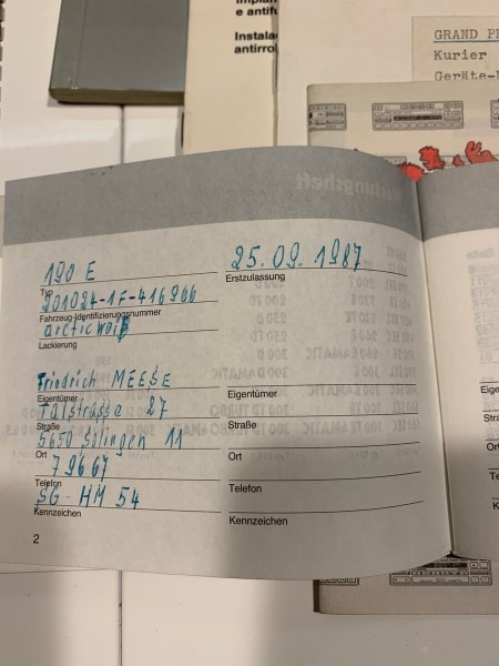 По прозвищу Baby-Benz. Показываем идеально сохранившийся Mercedes W201 По прозвищу Baby-Benz. Показываем идеально сохранившийся Mercedes W201