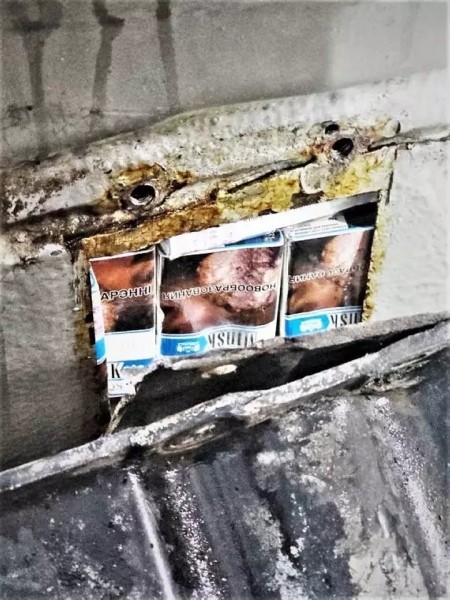 Белорус нашпиговал Kia Shuma сигаретами и поехал через границу, но его план провалился