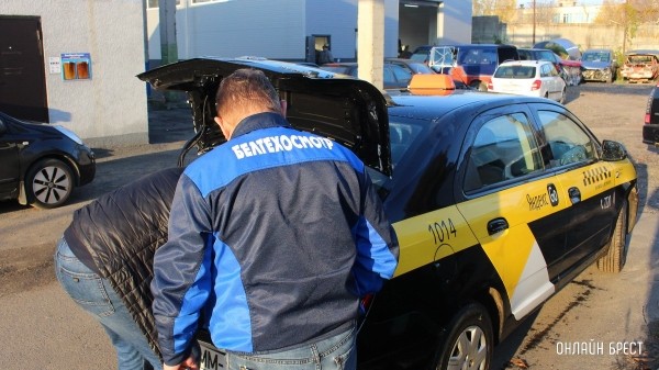 Белорусы до конца июля могут пройти техосмотр со скидкой