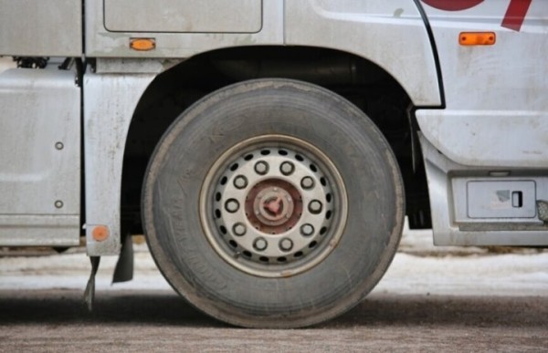 Польский перевозчик для экономии топлива снизил скорость автопарка. Помогает?