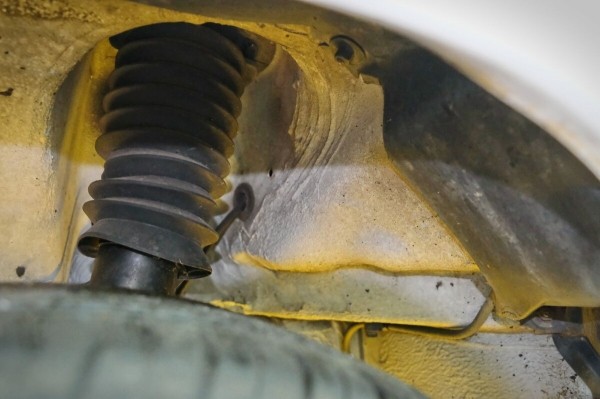 По прозвищу Baby-Benz. Показываем идеально сохранившийся Mercedes W201 По прозвищу Baby-Benz. Показываем идеально сохранившийся Mercedes W201