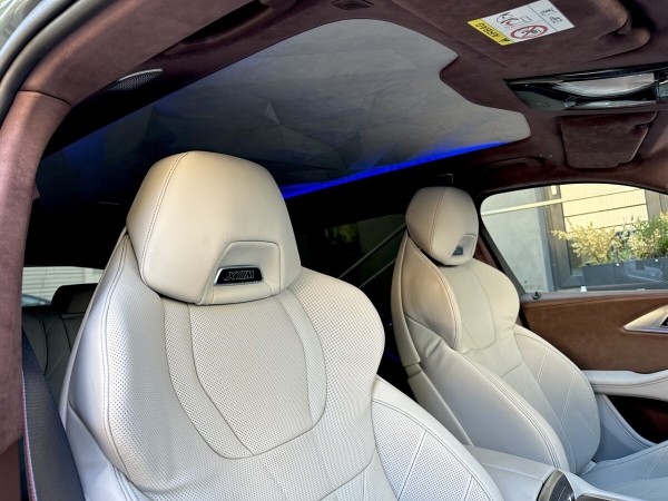 Самый дорогой и престижный кросс BMW: вот сколько за него просят в Беларуси Самый дорогой и престижный кросс BMW: вот сколько за него просят в Беларуси