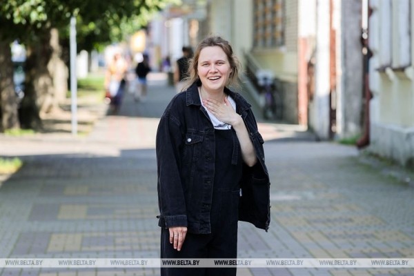 Уволилась с нелюбимой работы и рисует. Брестчанка в скетчах признается в любви родному городу Уволилась с нелюбимой работы и рисует. Брестчанка в скетчах признается в любви родному городу