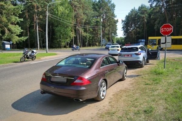 Попал в ДТП. Что обязан делать водитель