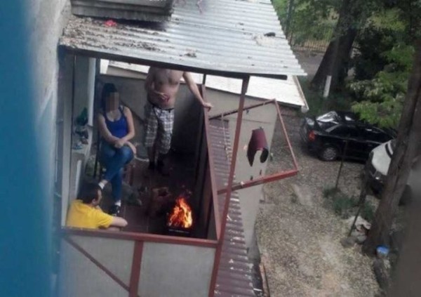 В МЧС рассказали, можно ли пожарить шашлык во дворе многоэтажки и на балконе