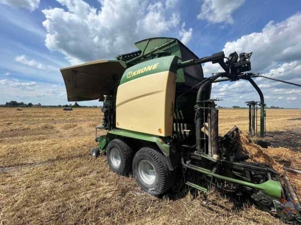 В Пружанском районе горел пресс-подборщик В Пружанском районе горел пресс-подборщик