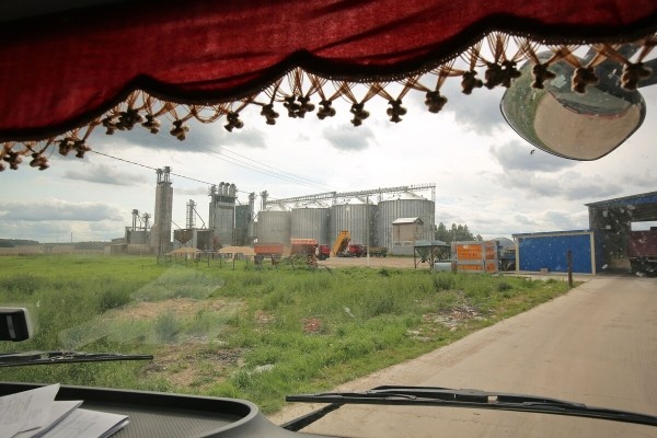 Водитель самого крутого комбайна в Беларуси: «За 1 000 рублей в поле точно бы не работал!»