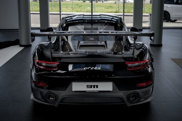 Похоже, это самый дорогой автомобиль в продаже в Беларуси. Цена удивит Похоже, это самый дорогой автомобиль в продаже в Беларуси. Цена удивит