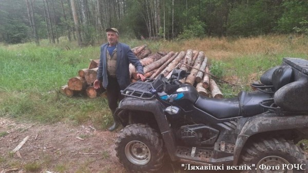 В Ляховичском районе почти трое суток искали потерявшегося в лесу грибника