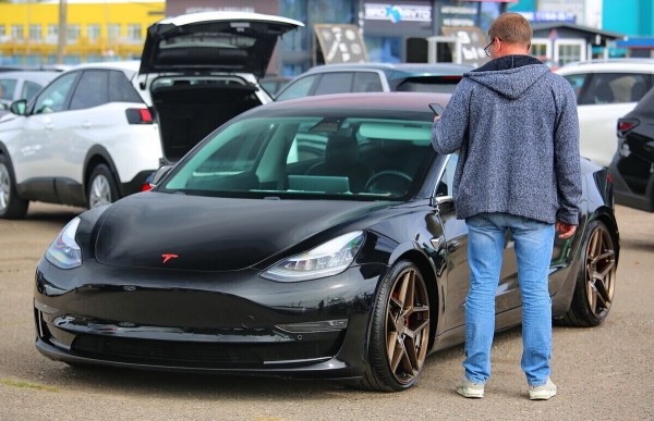 «Утильсбор — это налог на богатых». Эксперты авторынка рассказали, что будет с ценами на иномарки в Беларуси «Утильсбор — это налог на богатых». Эксперты авторынка рассказали, что будет с ценами на иномарки в Беларуси