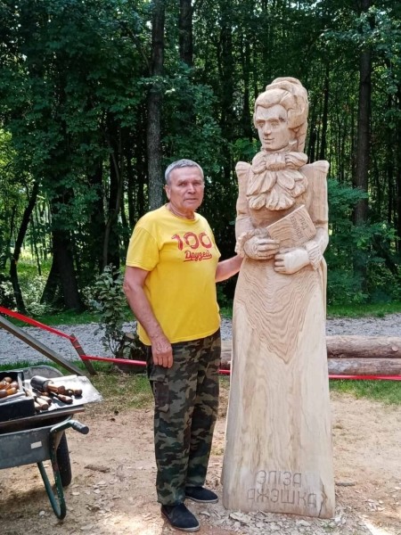 Мастер из Каменца создал скульптуру Элизы Ожешко Мастер из Каменца создал скульптуру Элизы Ожешко