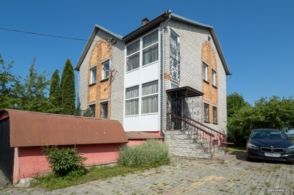 800 «квадратов» на одну семью. Побывали в домах, которые в 90-е строили на широкую ногу 800 «квадратов» на одну семью. Побывали в домах, которые в 90-е строили на широкую ногу