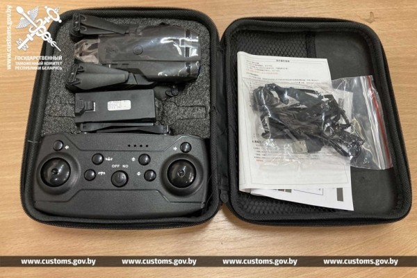 Польский перевозчик пытался незаконно переместить через границу товары на 1 млн рублей Польский перевозчик пытался незаконно переместить через границу товары на 1 млн рублей