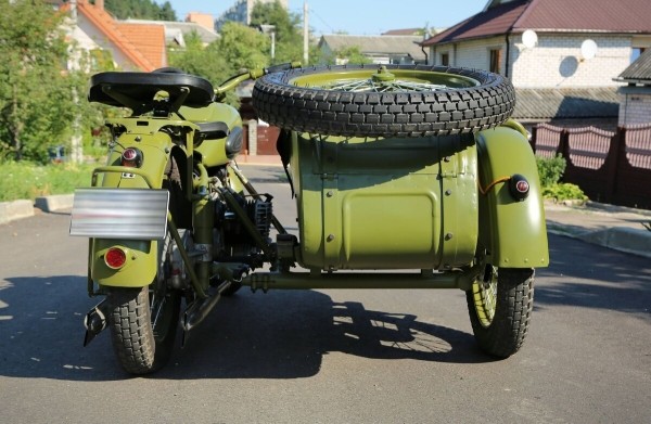 Считай, музейный экспонат! Белорус заморочился и вложил $10 тысяч в мотоцикл М-72 1953 г. в. Считай, музейный экспонат! Белорус заморочился и вложил $10 тысяч в мотоцикл М-72 1953 г. в.