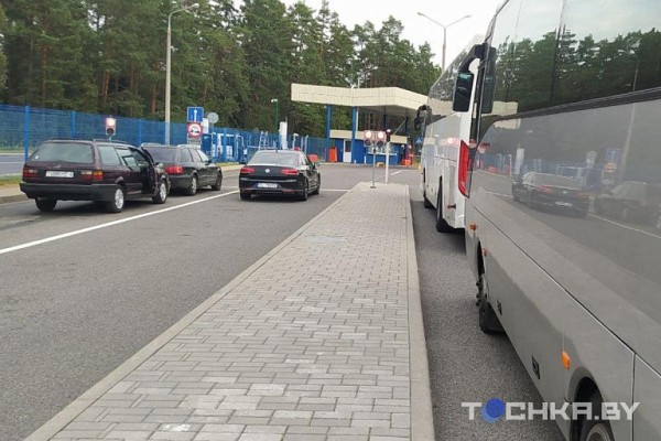 Белорус рассказал о поездке на автобусе за границу после закрытая двух литовских пунктов пропуска Белорус рассказал о поездке на автобусе за границу после закрытая двух литовских пунктов пропуска