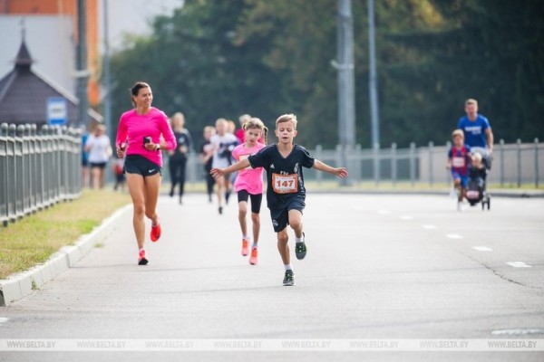 Около 500 взрослых и детей вышли на старт Берестейского забега