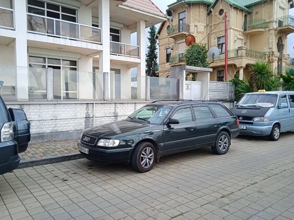 Белорусы на старенькой AUDI махнули в Грузию и обратно Белорусы на старенькой AUDI махнули в Грузию и обратно