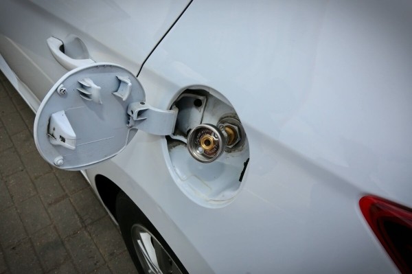 Как это — без бензина? Белорус пригнал из Кореи полностью газовый Hyundai Avante