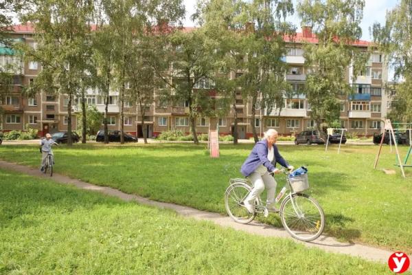 В три года весил 7 кг и спал в углу, как собака. Стали известны подробности о семье, в которой родители убили своего сына в Слуцке В три года весил 7 кг и спал в углу, как собака. Стали известны подробности о семье, в которой родители убили своего сына в Слуцке