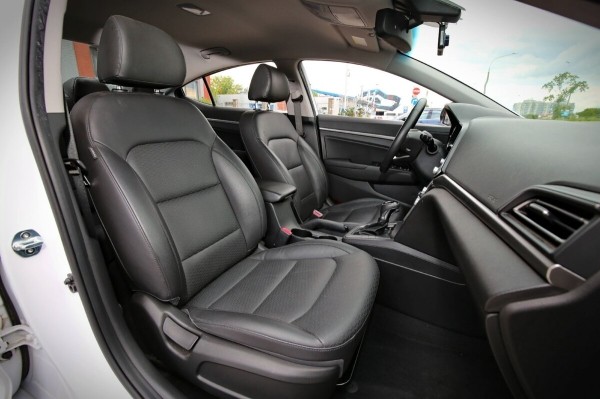 Как это — без бензина? Белорус пригнал из Кореи полностью газовый Hyundai Avante