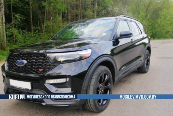 Мужчина отдал свой Ford в автосервис, а его в итоге угнали и повредили