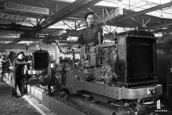 70 лет назад с конвейера сошел первый белорусский трактор