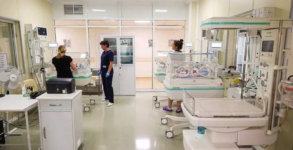 Две «пятерки» в детской. С чем встречает Брестская детская облбольница красивую дату? Две «пятерки» в детской. С чем встречает Брестская детская облбольница красивую дату?