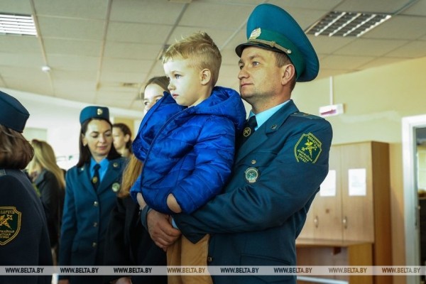 Для посещения нужен пропуск. Дети сотрудников Брестской таможни побывали на работе у своих родителей