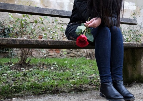 SMS в прошлое. Психолог рассказала, как перестать звонить и писать бывшим