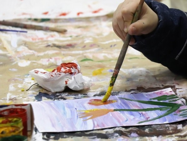 Психолог рассказала, что должно волновать родителей в детских рисунках Психолог рассказала, что должно волновать родителей в детских рисунках