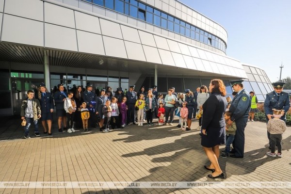 Для посещения нужен пропуск. Дети сотрудников Брестской таможни побывали на работе у своих родителей