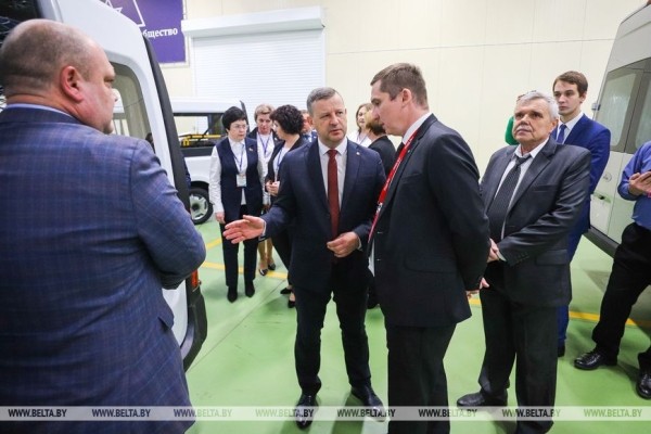 Спецавтомобили для социального обслуживания передали пяти ТЦСОН и дому-интернату в Брестской области