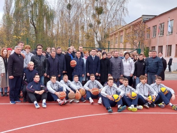 В БрГТУ торжественно открыли спортивную площадку