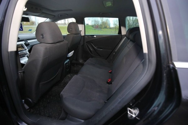 Белорус купил бензиновый VW Passat (B6) за $6 800. Проверили, стоил ли он своих денег