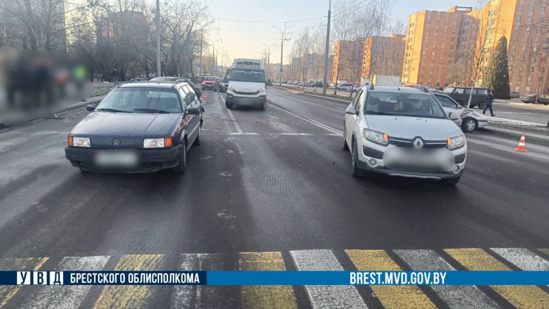 Подробности ДТП в Бресте с участием четырех автомобилей Подробности ДТП в Бресте с участием четырех автомобилей