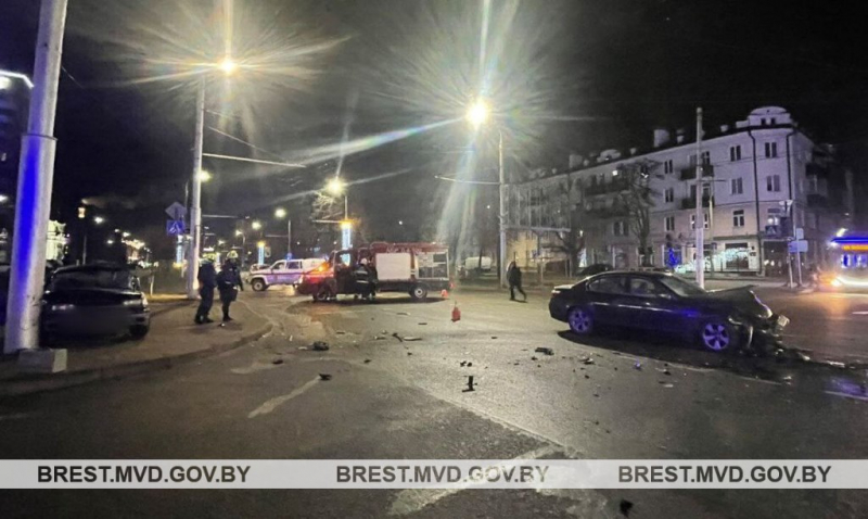 В первый день Нового года в Бресте произошло жесткое ДТП В первый день Нового года в Бресте произошло жесткое ДТП
