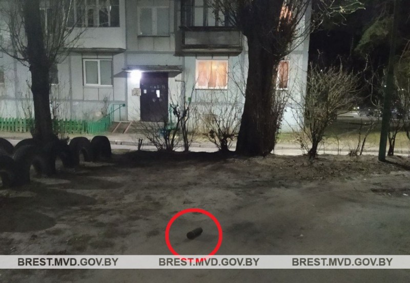 Рядом с домом в Бресте нашли снаряд времен Великой Отечественной войны