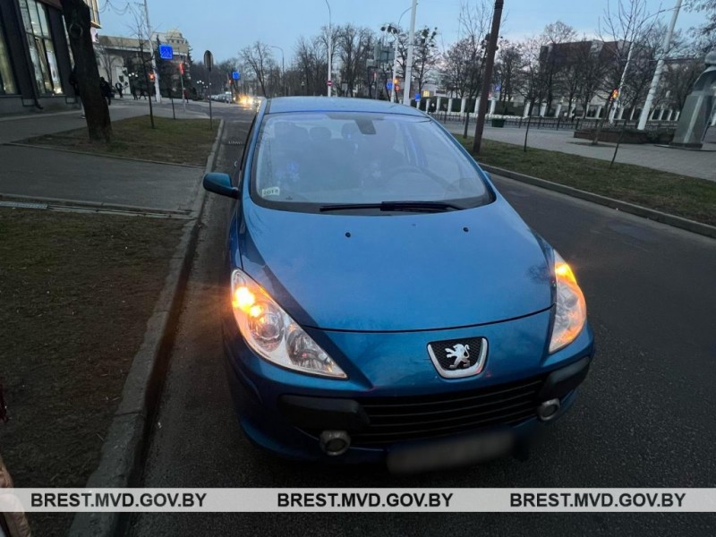 ДТП в Бресте: водитель Peugeot сбила пенсионерку