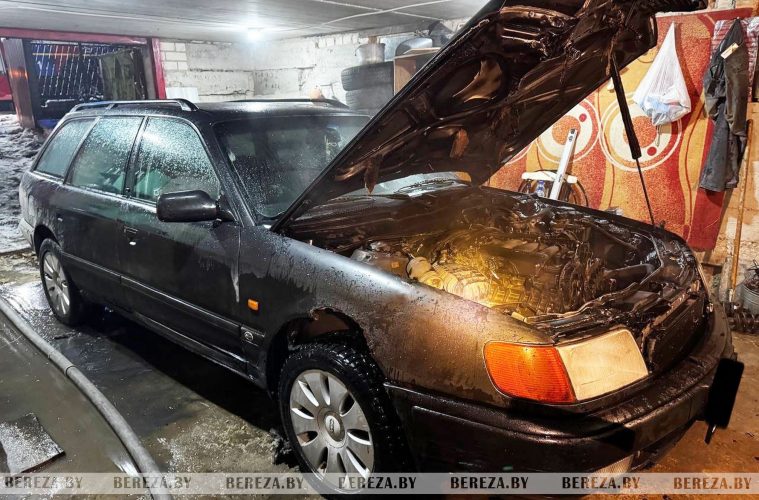 В Березе горел автомобиль В Березе горел автомобиль