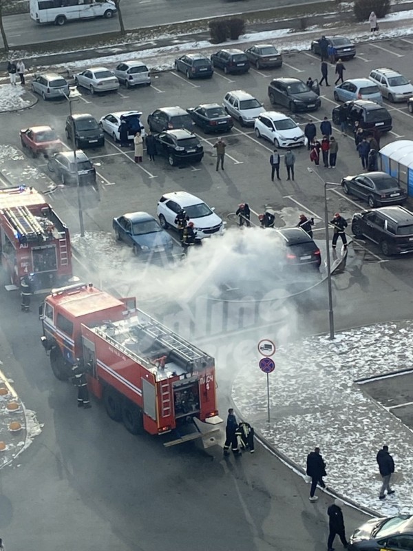 В Бресте горела Audi — видео В Бресте горела Audi — видео