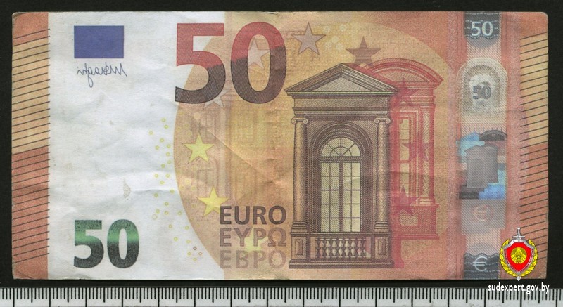 Покупка валюты у незнакомца обернулась уголовным делом. Что произошло