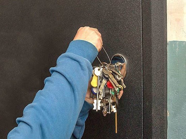 В Бресте мужчина подобрал ключ к квартире и украл более 3000 рублей В Бресте мужчина подобрал ключ к квартире и украл более 3000 рублей