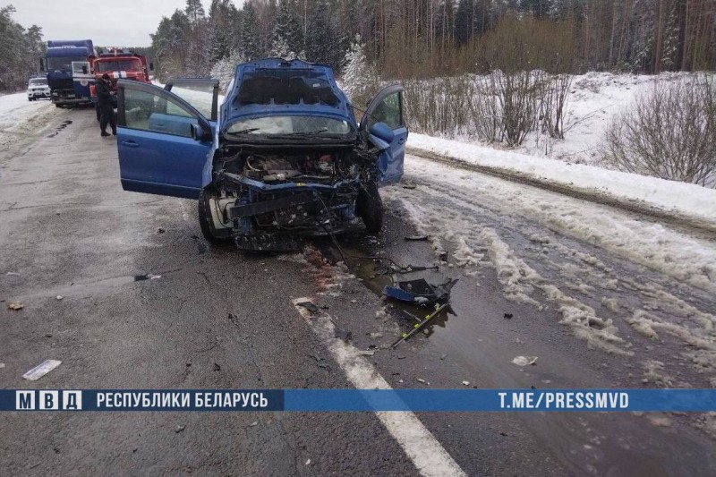 Серьёзное ДТП произошло на автодороге М-8: семеро пострадавших Серьёзное ДТП произошло на автодороге М-8: семеро пострадавших