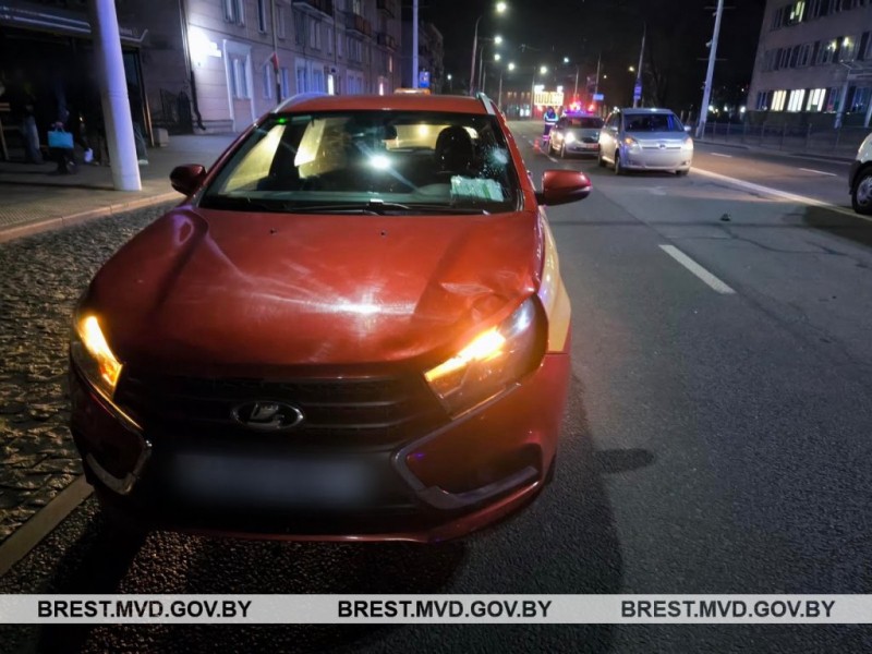 ДТП на улице Ленина в Бресте: 66-летний пешеход сбит автомобилем ДТП на улице Ленина в Бресте: 66-летний пешеход сбит автомобилем