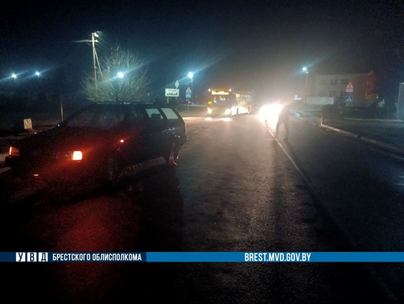 В Пинском районе  на нерегулируемом переходе сбили 15-летнюю девочку