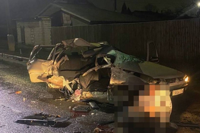 Водителя Volkswagen осудили на 7 лет за аварию, в которой погибла его жена Водителя Volkswagen осудили на 7 лет за аварию, в которой погибла его жена