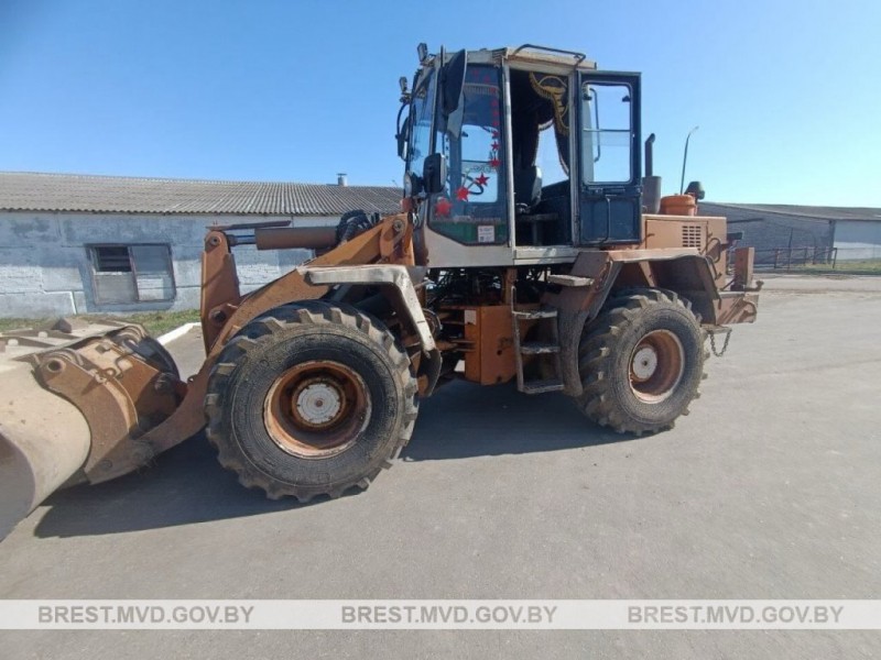 В Брестской области 38-летний тракторист 15 дней воровал топливо с предприятия В Брестской области 38-летний тракторист 15 дней воровал топливо с предприятия