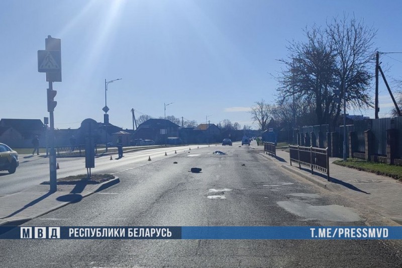 BMW насмерть сбил школьника на электросамокате — видео BMW насмерть сбил школьника на электросамокате — видео