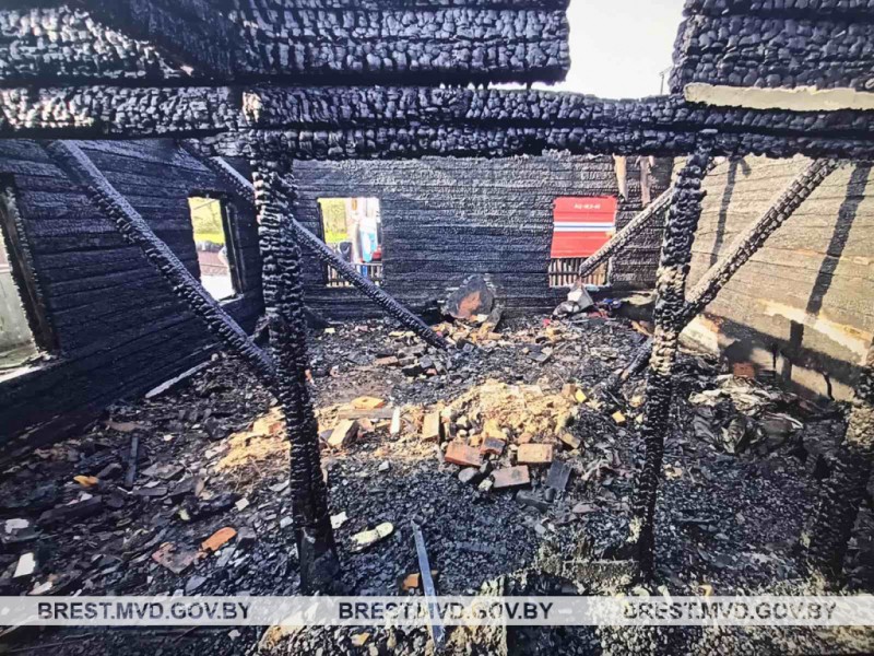 В Брестской области парень перед армией устроил пожар В Брестской области парень перед армией устроил пожар